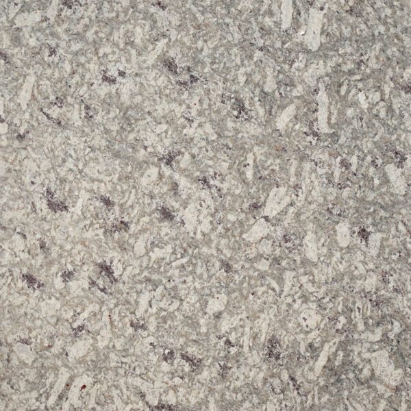 Moon White granite trắng xám ngà, mảng khoáng lớn, cụm tím mận như đá quý. Thanh nhã cho mặt bếp, phòng tắm, ốp tường. Xem tại Vistones.